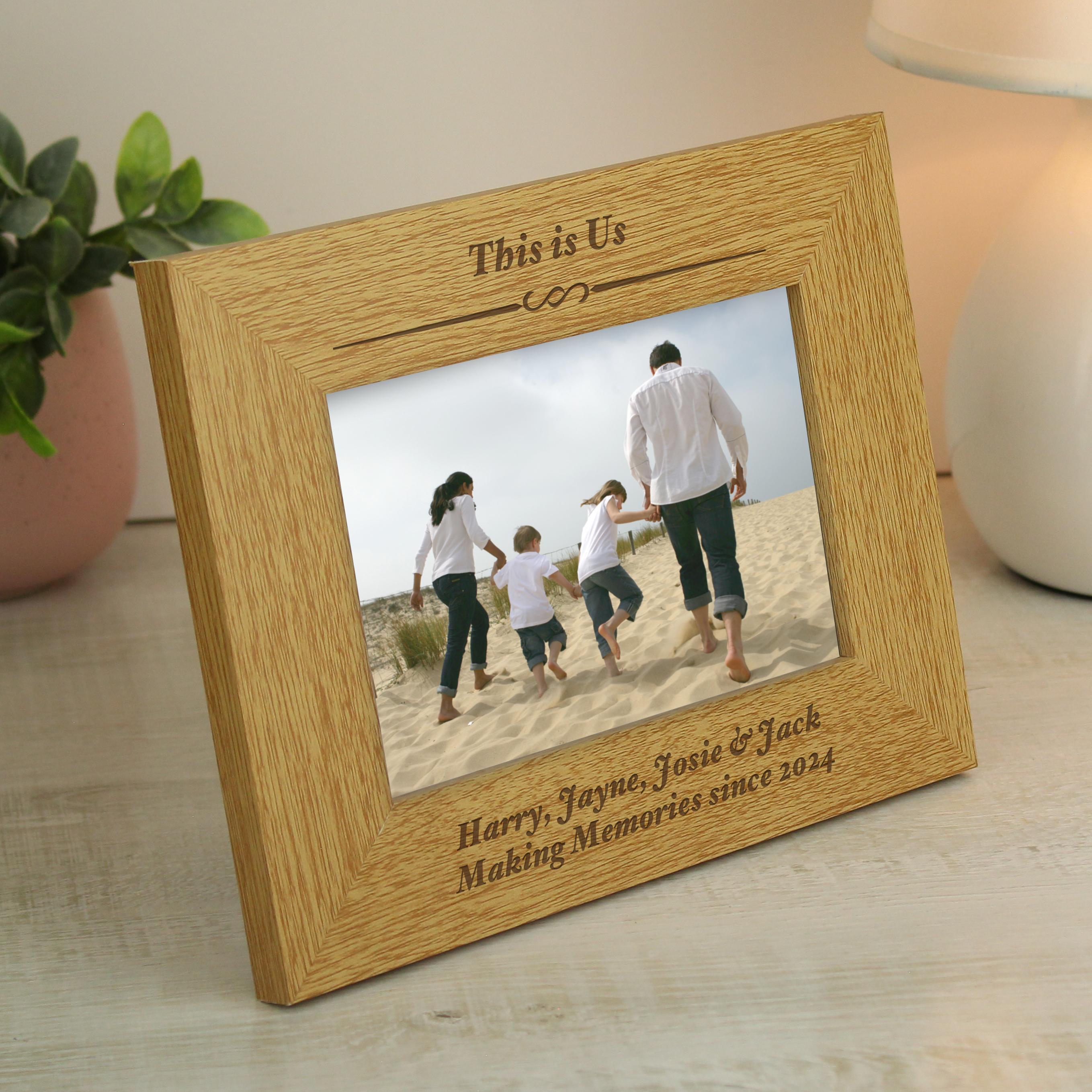 Personalised Oak Finish 6x4 Landscape Photo Frame