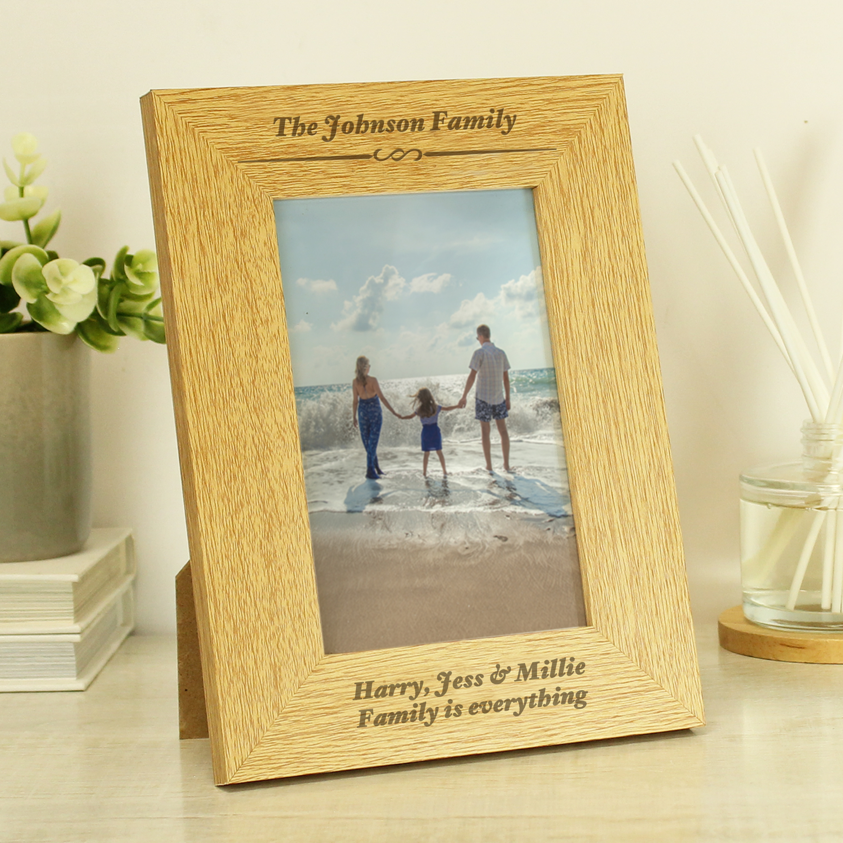 Personalised Oak Finish 6x4 Photo Frame