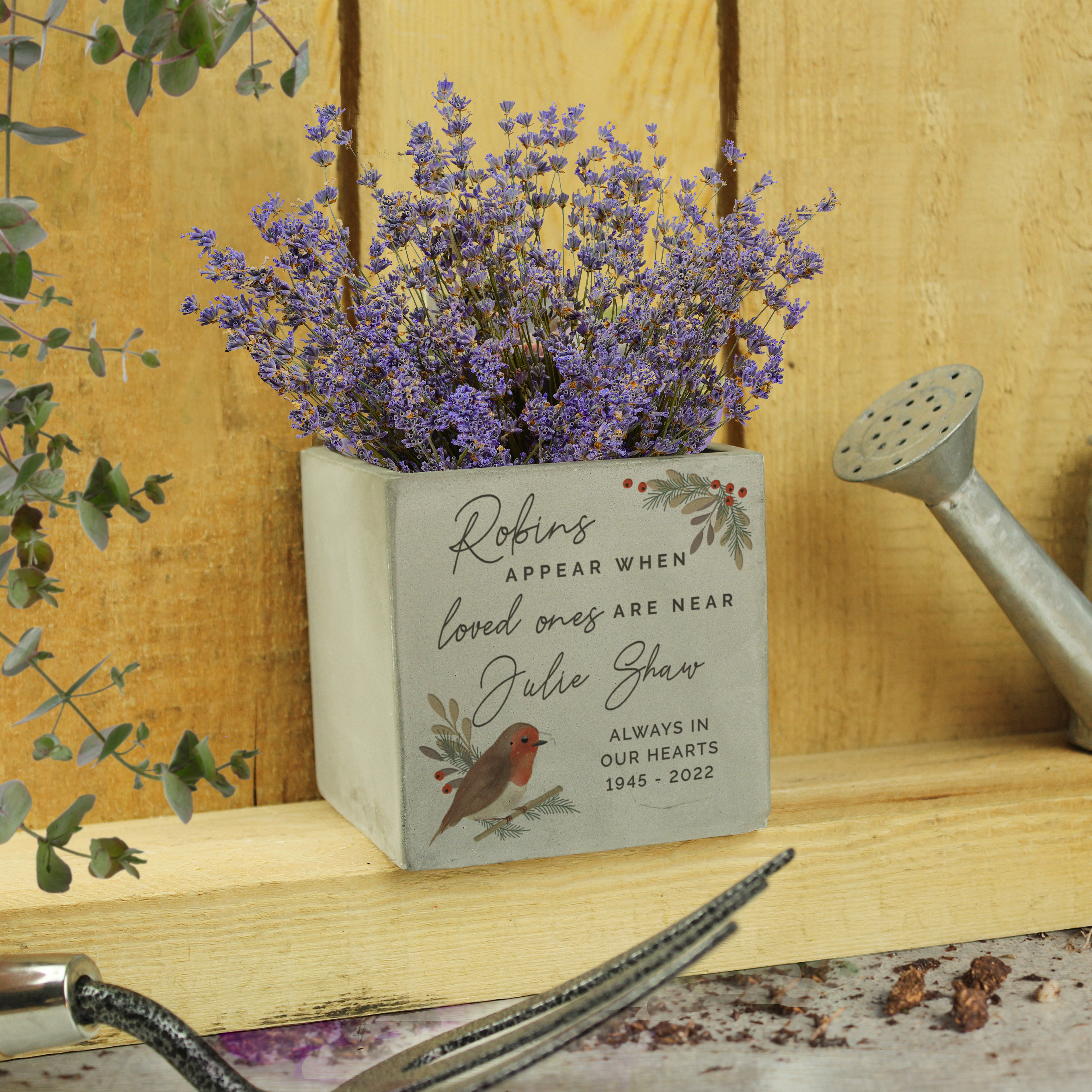 Personalised Robin Memorial Plant Pot | Concrete Remembrance Planter